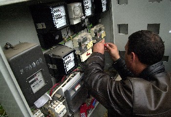 Две години без ток за крадците на електроенергия