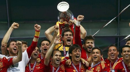 Испания стана първият отбор в историята, защитил титлата си