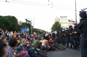 Демонстрации в София и срещу волейболната федерация