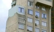 Пловдивчанин разшири панелката си с фургон на последния етаж