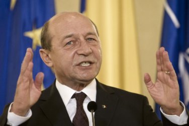 За кого се връща Траян Бъсеску