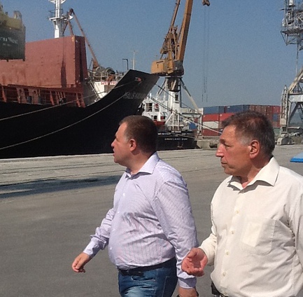 Мирослав Наденов даде старт на акция срещу укриване на ДДС на пристанище Варна