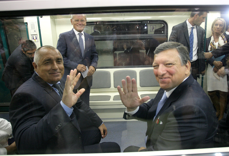 Жозе Мануел Барозу и Бойко Борисов в новото метро. Сн. БГНЕС