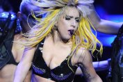 Руски депутат поиска да се забрани за непълнолетни концертът на Лейди Гага в Санкт Петербург