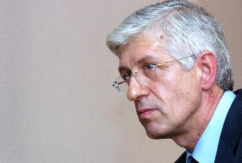 Румен Овчаров