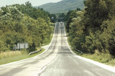 Прекратени са четири договора за ремонт на пътища с европари