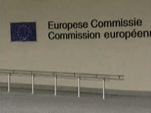 Европейската комисия обмисля извънреден доклад за България