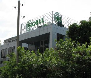 Двата най-големи турски телекома с оферти за "Глобул"