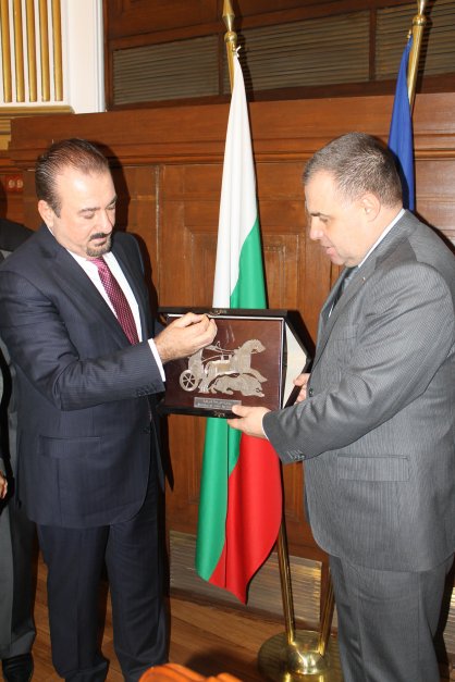 Двамата министри обсъдиха как да де увеличи стокообменът между България и Ирак