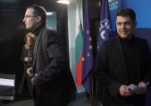 СДС загуби трима депутати и евродепутата си в скандала заради КС