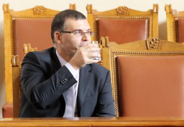 Симеон Дянков и съдебната власт се сдърпаха пак за магистратските бонуси