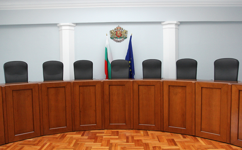 Конституционният съд не е попълнен след последната ротация заради липсата на конституционен съдия от квотата на парламента.