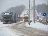 Половин България бедства заради снега и бурните ветрове
