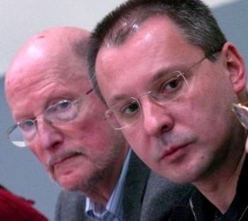 И Станишев говори за "политическо покушение", Сакскобургготски се изказа по-умерено