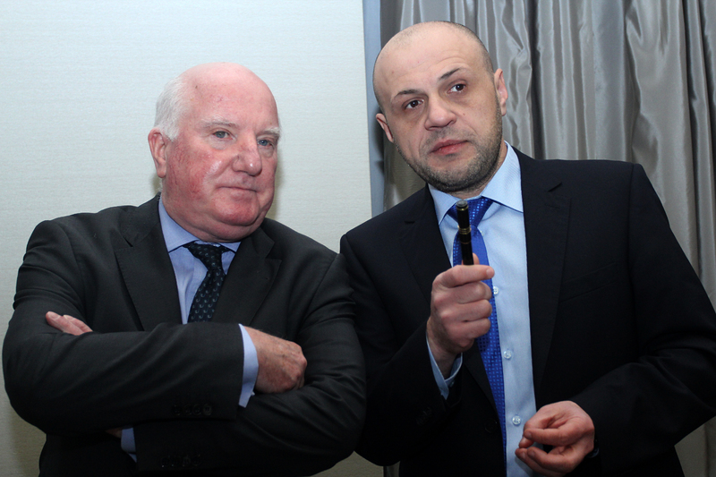 Ирландският посланик Джон Роуън и министър Томислав Дончев. Сн: БГНЕС