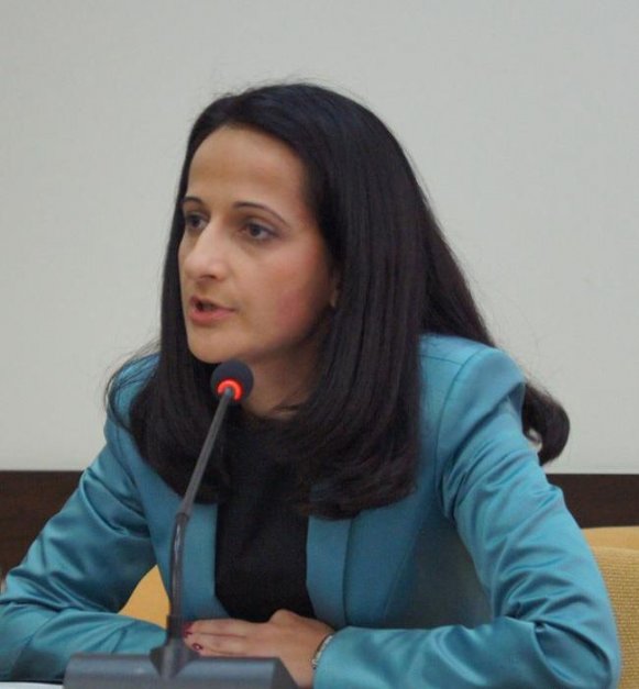 Зам.-министърът на финансите Карина Караиванова