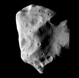 Голям астероид ще мине "на косъм" от Земята