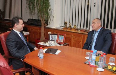 Борисов и Груевски се обявиха в Скопие за развитие на диалога
