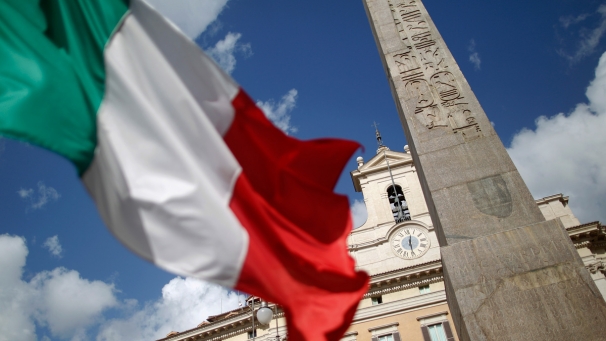 Кризисна Италия, изправена и пред заплахата на популизма