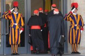 Кардиналите се събират на последна подготвителна среща преди конклава