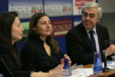 Яна Брюрер-Тавание, адв. Маргарита Илиева и Красимир Кънев. Сн.: БГНЕС
