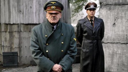 Бруно Ганц в ролята на Хитлер