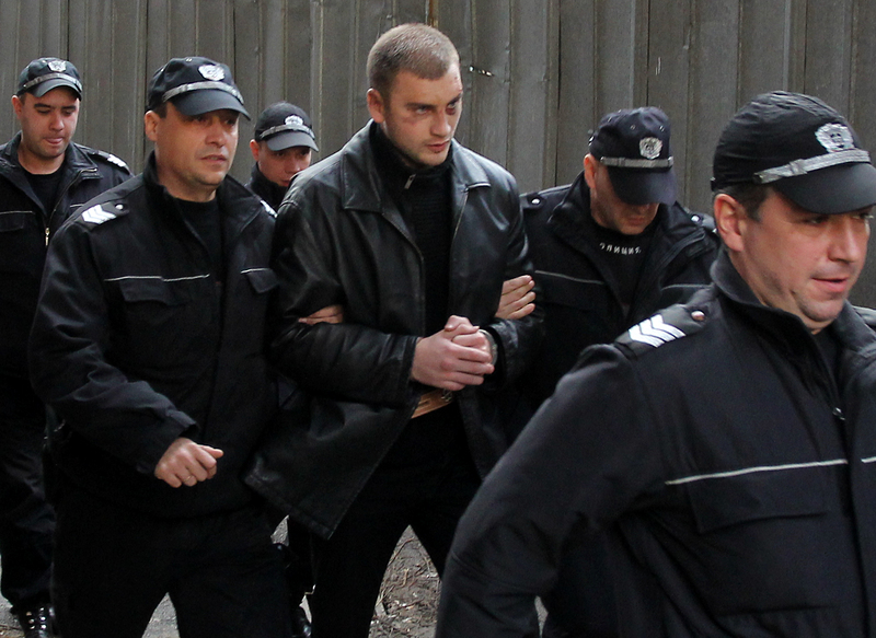Октай Енимехмедов, воден в съда