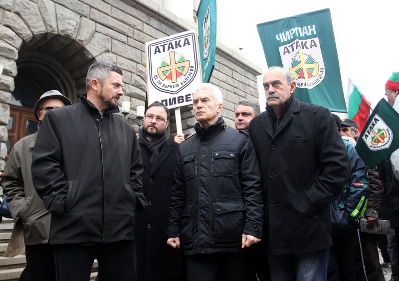 Сидеров и симпатизанти пред Министерския съвет