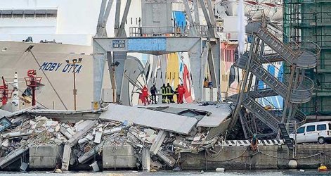 Най-малко шестима са загинали при катастрофа в пристанището на Генуа