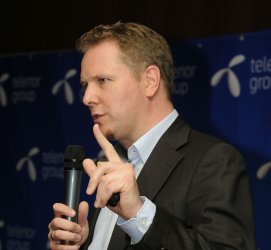 Кйел-Мортен Йонсен представя плановете на "Теленор" в България