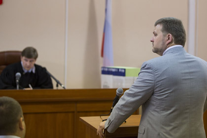 Никита Белих по време на съдебното заседание