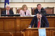 Цветанов намеси главния прокурор във войната ГЕРБ – Корпоративна банка