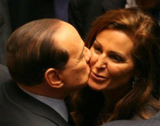 Берлускони и Сантанке
