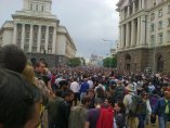 Около 10 000 души в София отново на протест, този път срещу правителството
