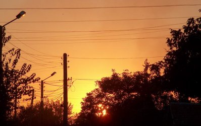 Пазарът на ток е обременен от дългосрочни договори, квоти и БЕХ