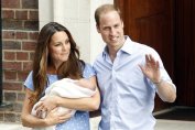 Уилям и Кейт представиха принца на Кеймбридж пред света