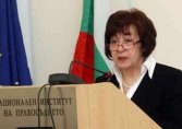 Шефът на парламента не вижда проблем с безкрайния мандат на Ана Караиванова