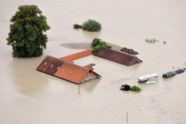 Над 100 000 души са пострадали при наводненията в Далечния изток на Русия