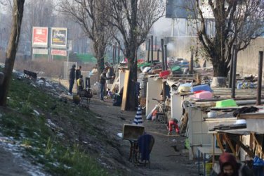 Оланд предупреди министрите си да спрат спора за ромите
