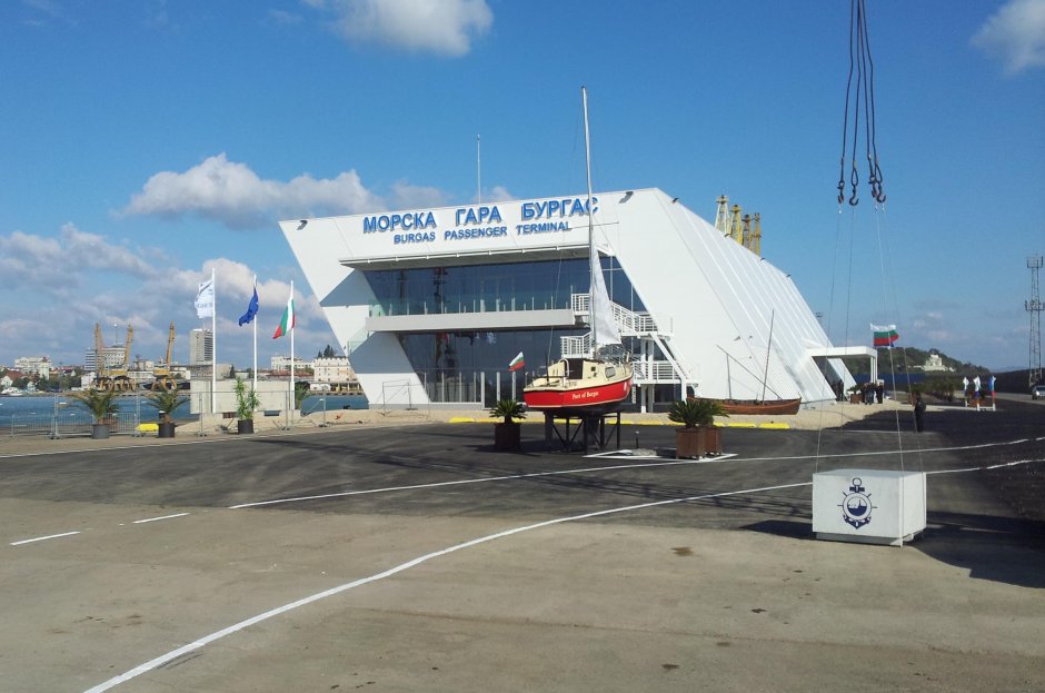 Открита е новата морска гара на Бургас