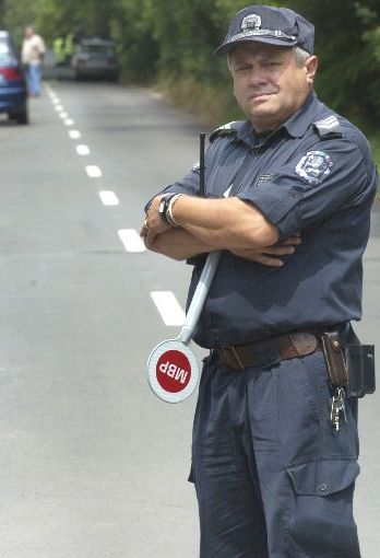 МВР ще събира по и-мейл сигнали срещу пътни полицаи