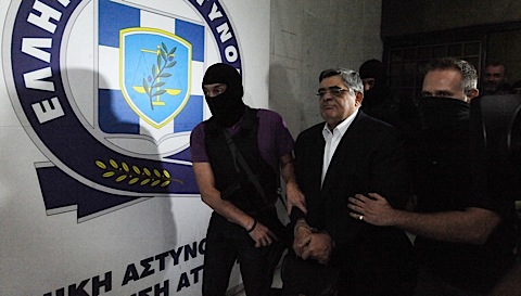 Лидерът на "Златна зора" Никос Михалолиакос по време на ареста