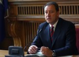 Военният министър обяви за неизгодни сделки с имоти на МО в общини с кметове от ГЕРБ