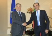 Еврокомисарят Антонио Таяни: Трябва да се даде нов тласък на икономиката в Европа