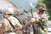 Български войници се трудят за филмови продукции за по 46 лева на ден