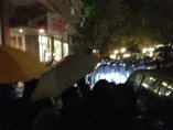 Протестиращи блокираха Пламен Орешарски в сградата на БНТ