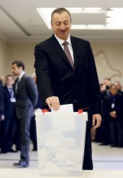 Илхам Алиев по време на гласуването на вчерашните избори