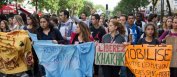Засилват се протестите във френски гимназии  срещу депортирането на ученици