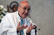 Папата призова за бдителност по повод годишнината от "Кристалната нощ"