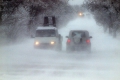 Снежната буря затвори пътища в Североизточна България